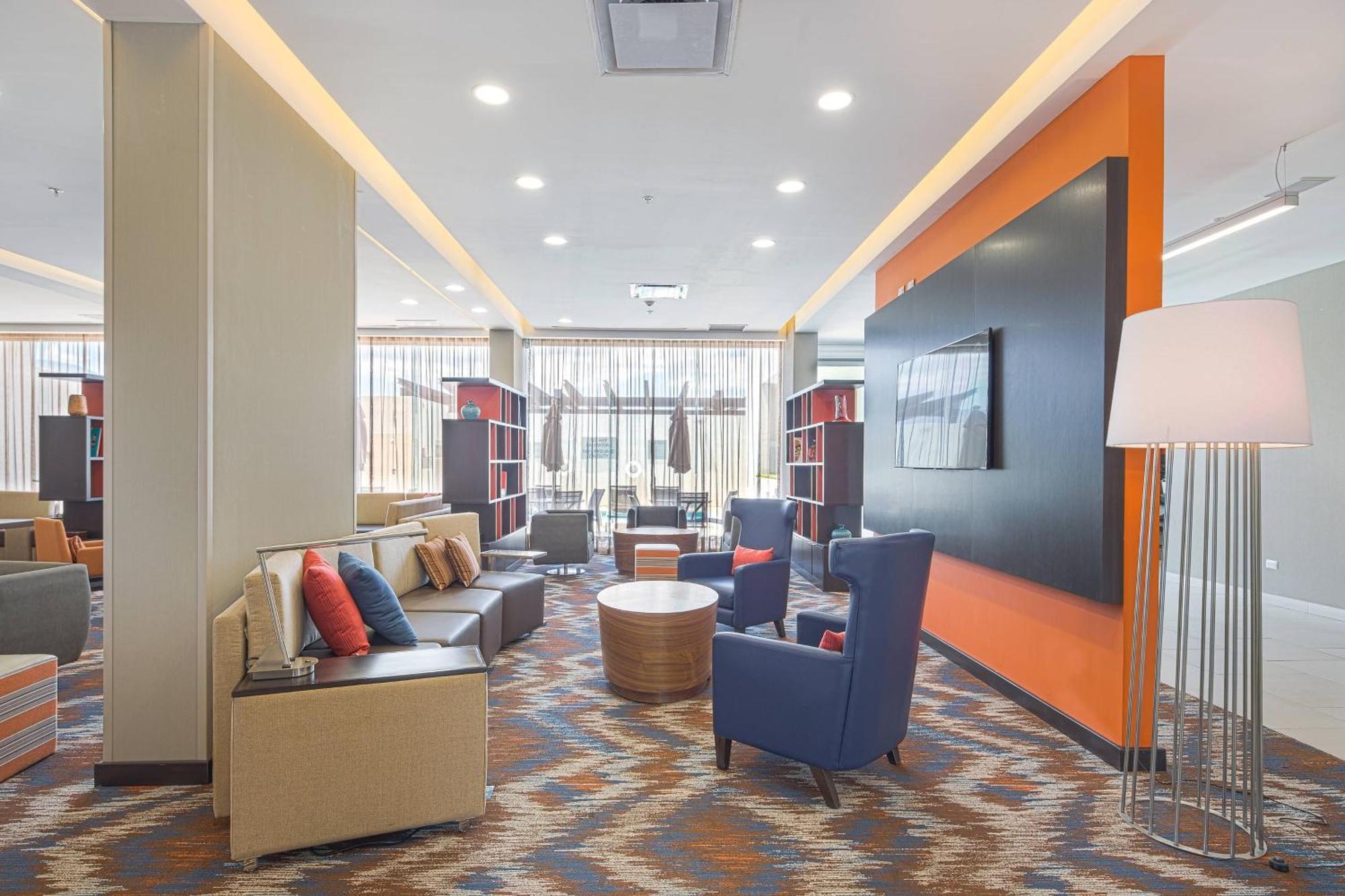 Courtyard By Marriott Saltillo Luaran gambar