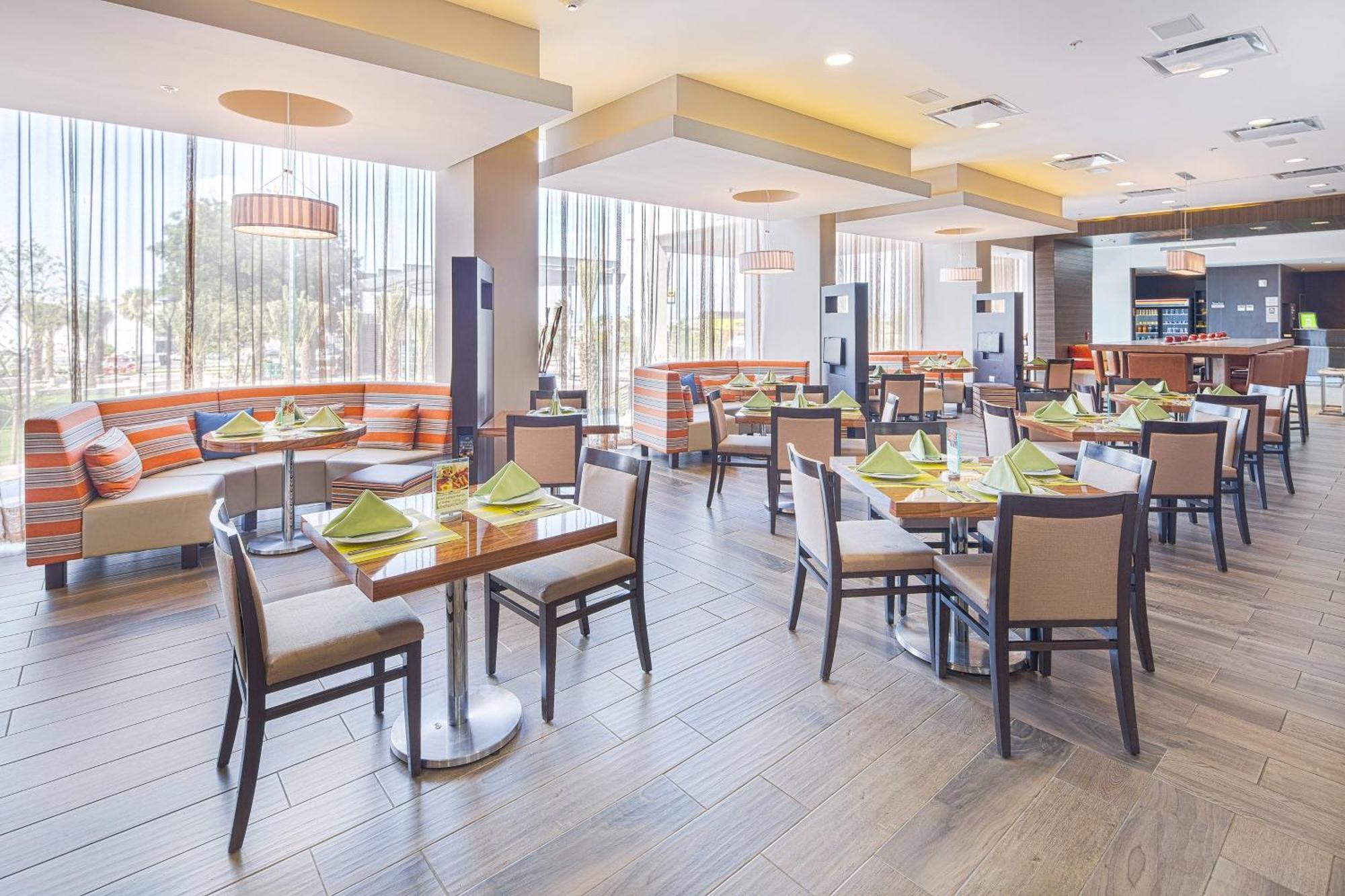 Courtyard By Marriott Saltillo Luaran gambar