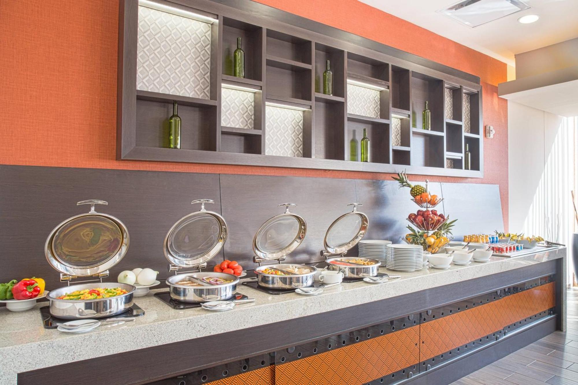 Courtyard By Marriott Saltillo Luaran gambar