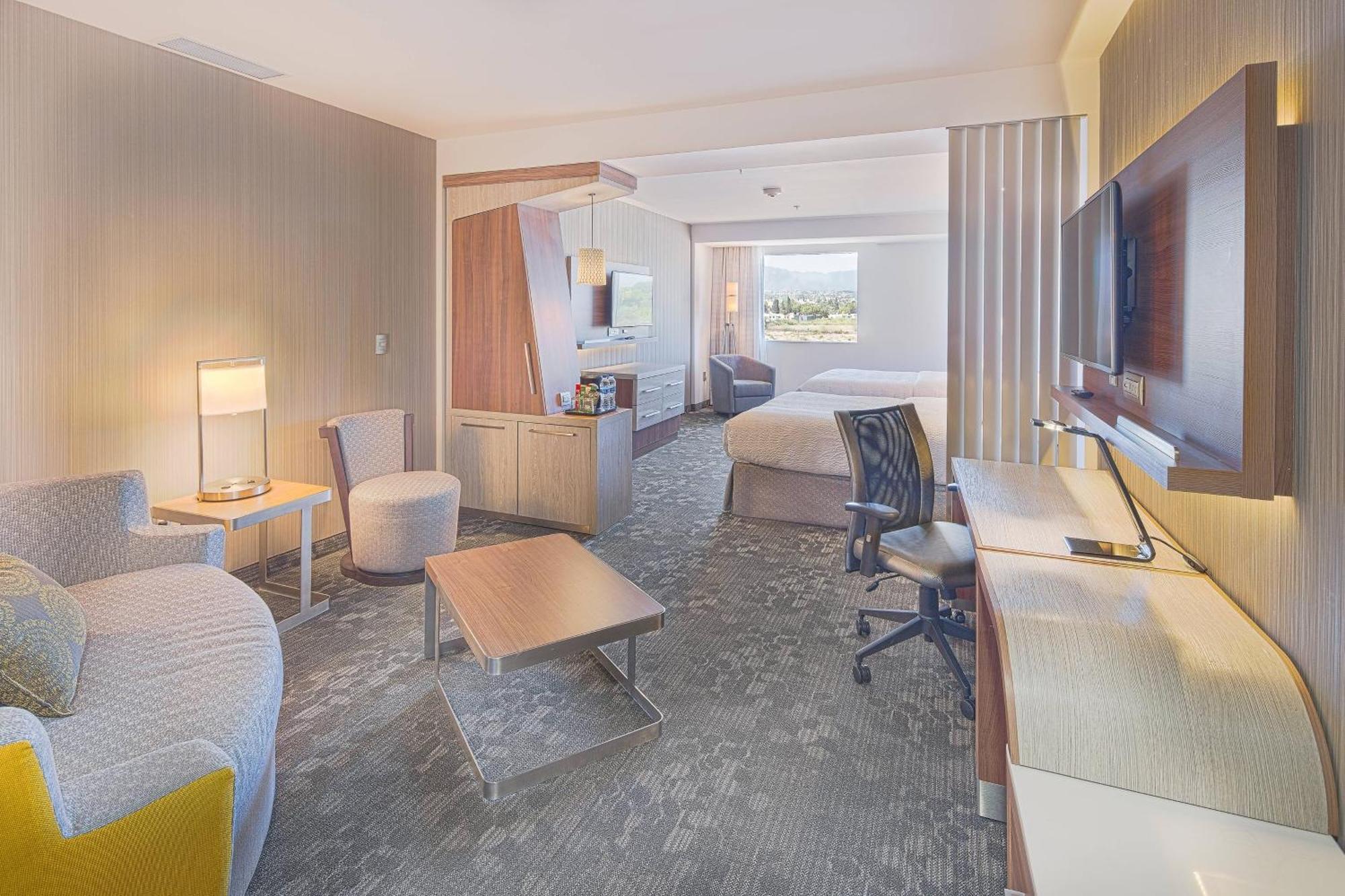 Courtyard By Marriott Saltillo Luaran gambar
