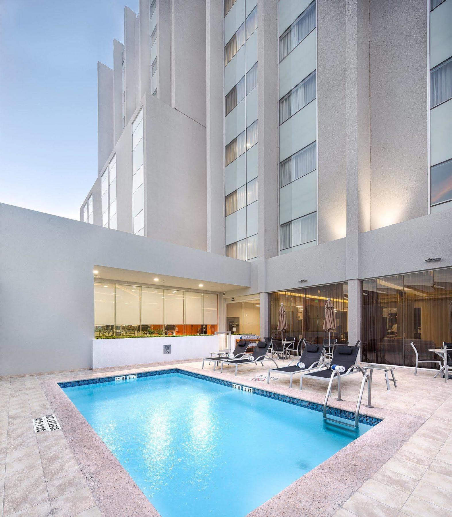 Courtyard By Marriott Saltillo Luaran gambar